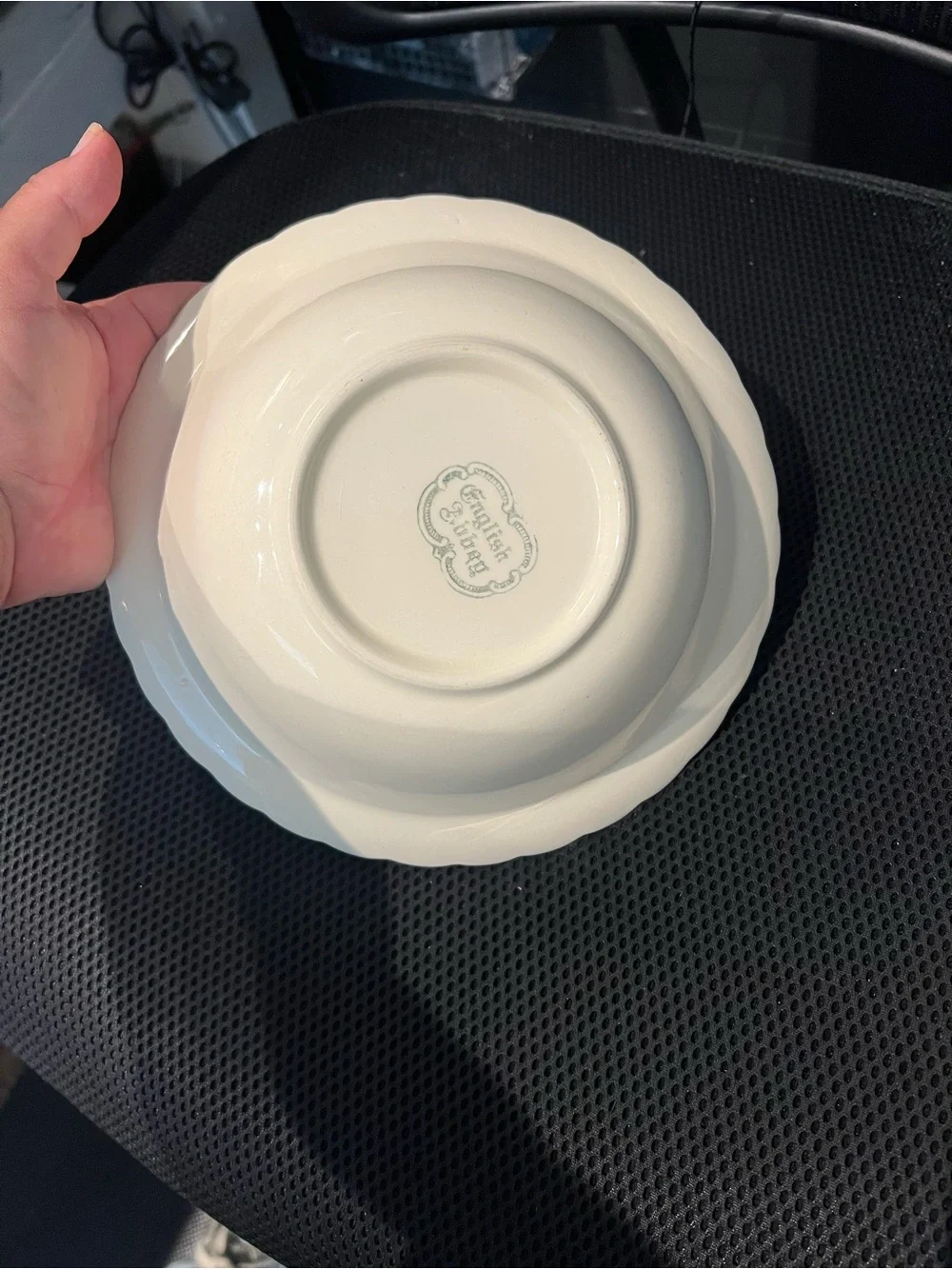 TAYLOR SMITH & TAYLOR ENGLISH ABBEY RED ROUND VEGETABLE BOWL 7 3/4